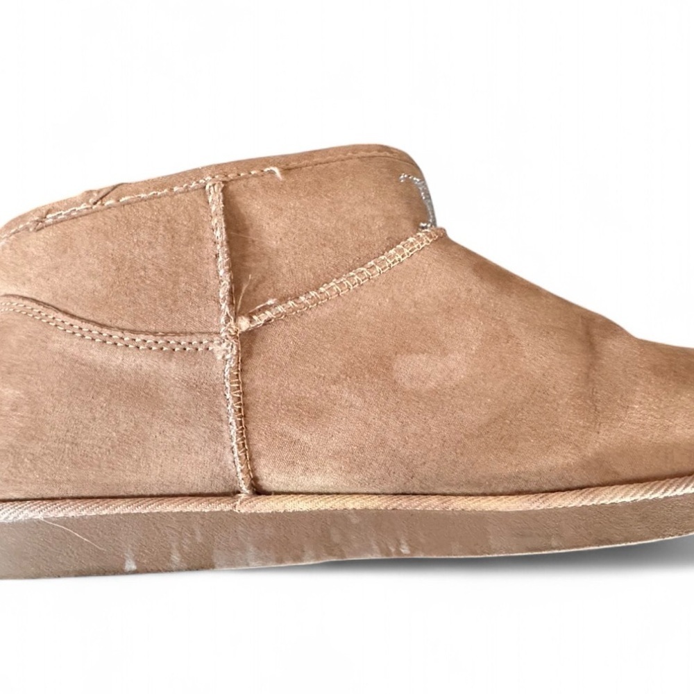 Juicy Couture Cold Weather Fuzzy Comfy Short Ankle Booties size 8 - Picture 8 of 8